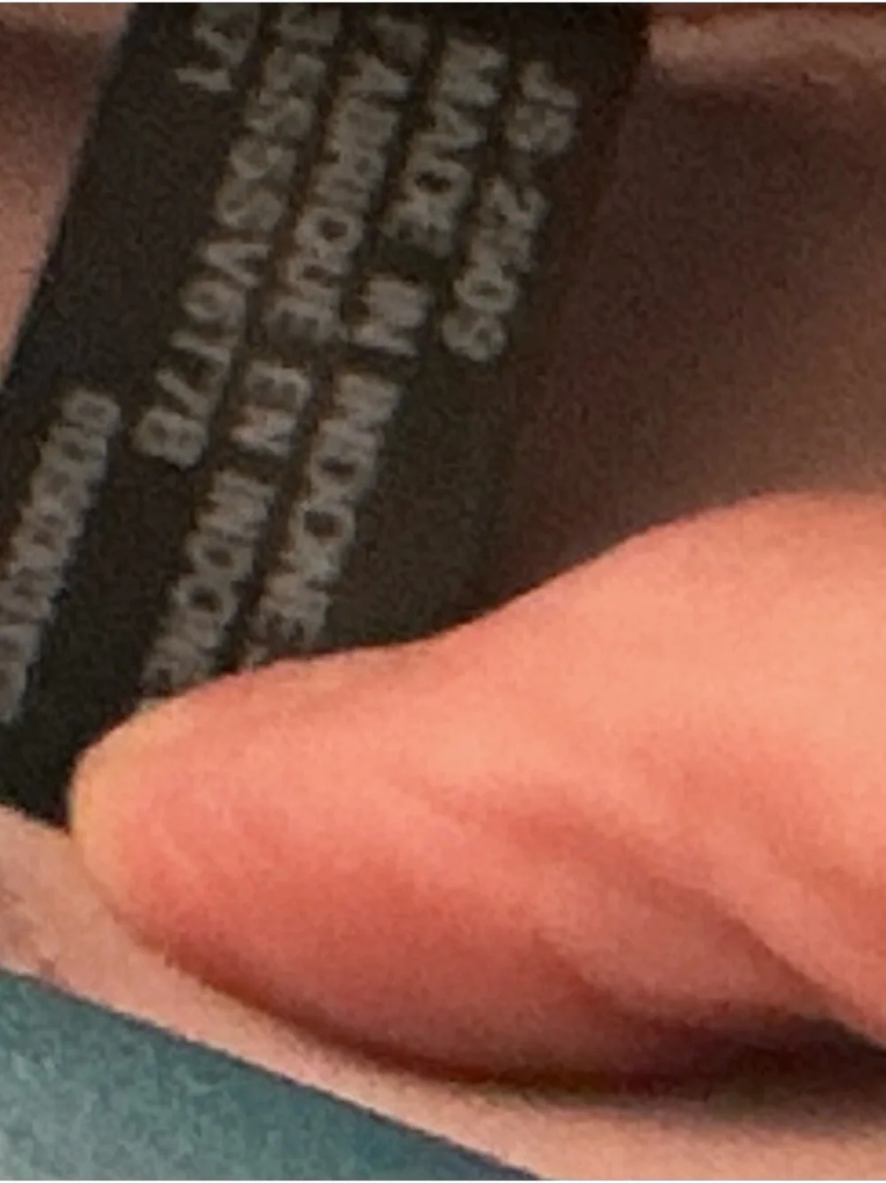 Michael Kors Voyager Large EW Tote Dark Purple Multi NWT $398 - Picture 12 of 16